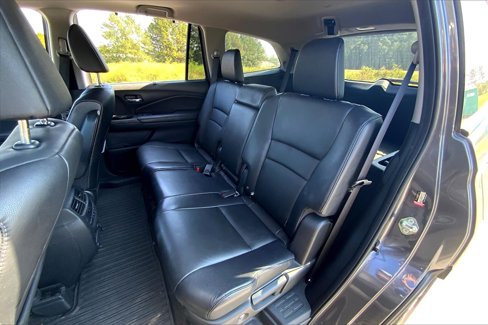 Used 2017 Honda Pilot Touring image 27