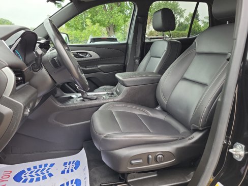Used 2022 Chevrolet Traverse LT w/ LPO, Floor Liner Package image 17
