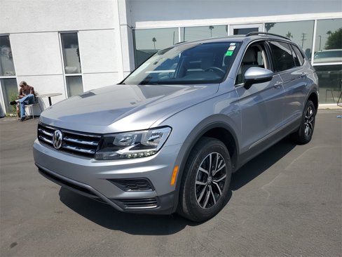 Used 2021 Volkswagen Tiguan SE image 2