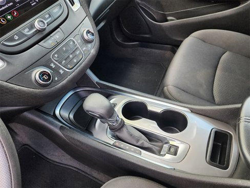 Used 2024 Chevrolet Malibu LT image 14