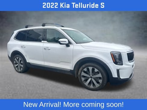 Used 2022 Kia Telluride S image 2