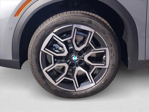 Used 2025 BMW X2 xDrive28i w/ Technology Package image 10