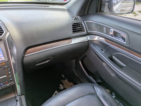 Used 2019 Ford Explorer Limited w/ Class III Trailer Tow Package image 15