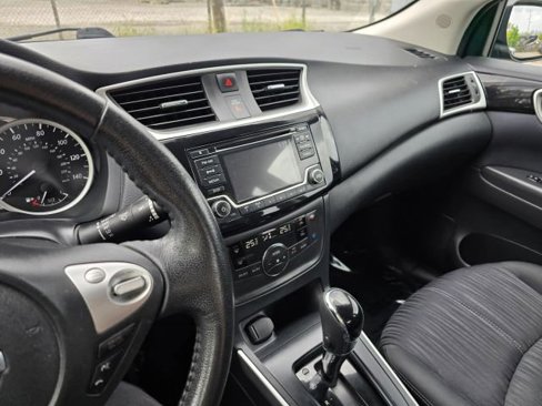 Used 2018 Nissan Sentra SV image 25
