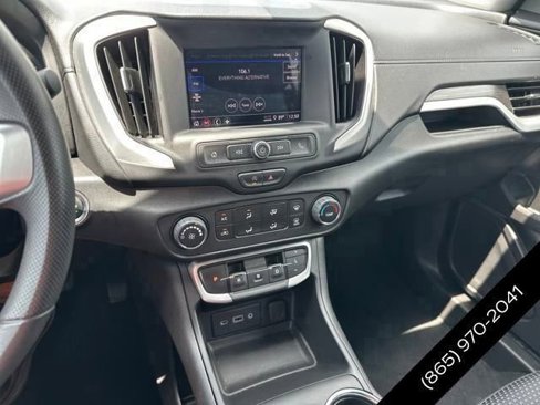 Used 2024 GMC Terrain SLE image 11