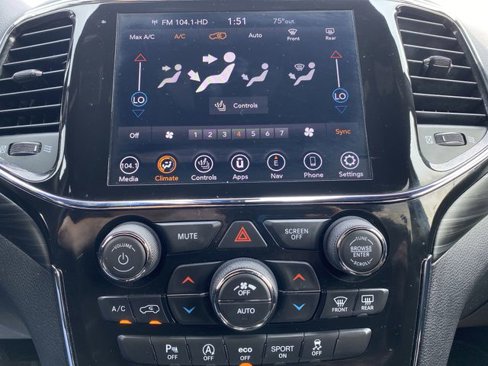 Used 2021 Jeep Grand Cherokee Laredo X image 20