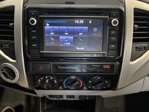 Used 2015 Toyota Tacoma TRD Pro image 11