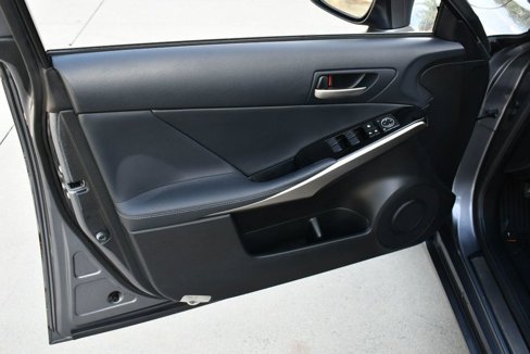 Used 2018 Lexus IS 300 image 11