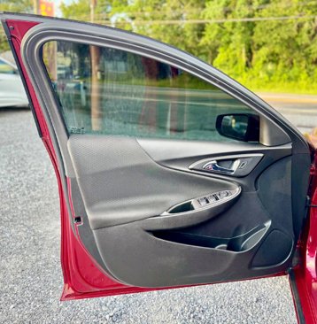 Used 2020 Chevrolet Malibu RS image 7