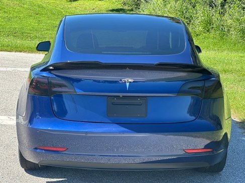 Used 2021 Tesla Model 3 Standard Range Plus image 4