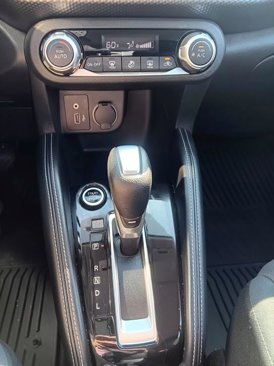Used 2020 Nissan Kicks SV image 18