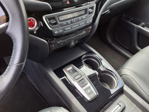 Used 2019 Honda Pilot Touring image 17