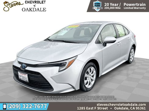 Used 2025 Toyota Corolla LE image 1