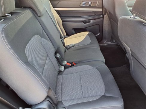 Used 2018 Ford Explorer XLT w/ Equipment Group 201A image 27