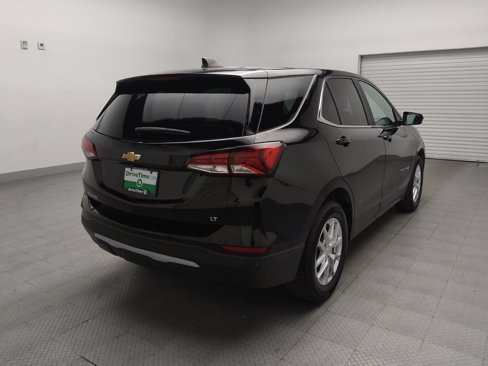 Used 2022 Chevrolet Equinox LT w/ Driver Convenience Package image 9