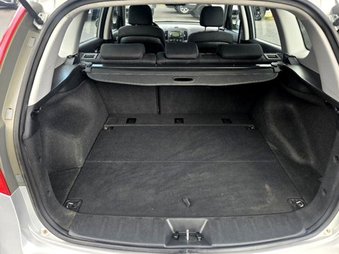 Used 2009 Hyundai Elantra image 51