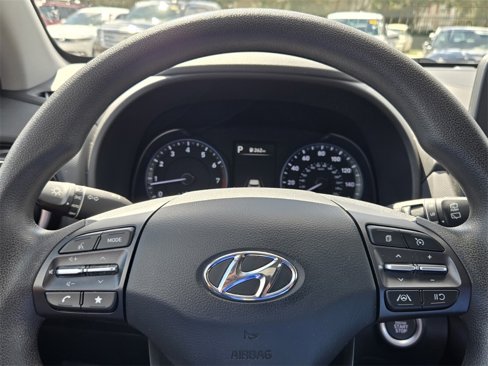 Certified 2022 Hyundai Kona SEL w/ Cargo Package image 22