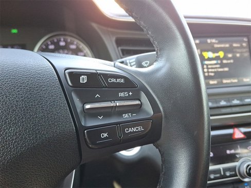 Used 2020 Hyundai Elantra Value Edition w/ Winter Weather Package image 22