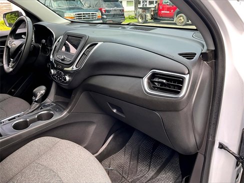 Used 2022 Chevrolet Equinox LT image 17