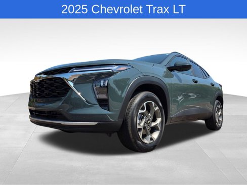 Certified 2025 Chevrolet Trax LT image 10