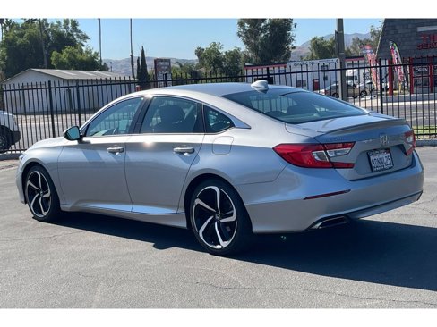Used 2018 Honda Accord Sport image 3