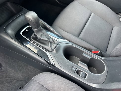 Used 2024 Toyota Corolla LE image 25