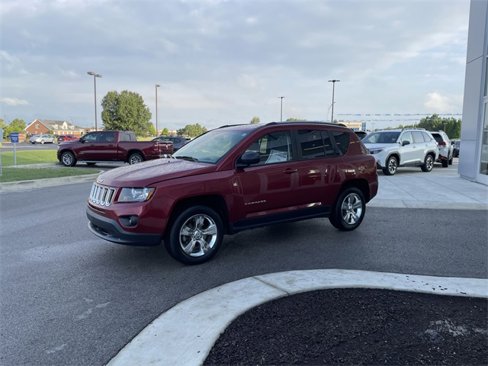 Used 2017 Jeep Compass Sport w/ Power Value Group image 2