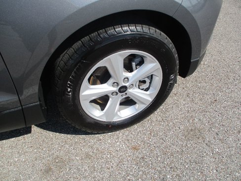 Used 2024 Ford Edge SE image 21