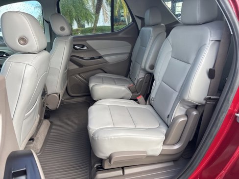 Used 2020 Chevrolet Traverse LT w/ Driver Confidence II Package image 23