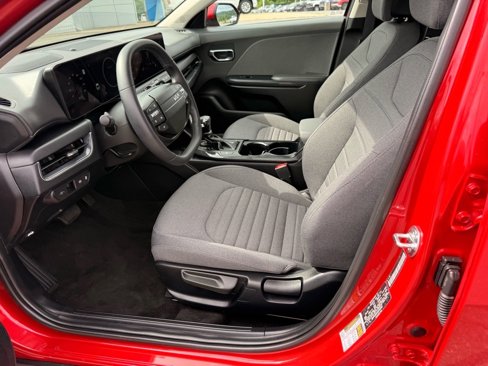 Used 2025 Kia K4 EX image 10