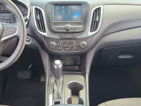 Used 2018 Chevrolet Equinox LT image 18