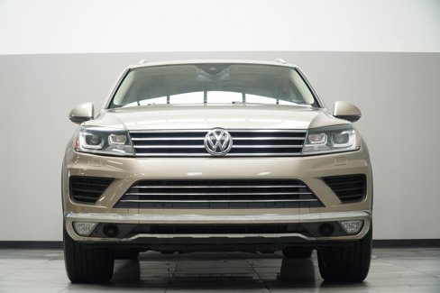 Used 2015 Volkswagen Touareg TDI image 7