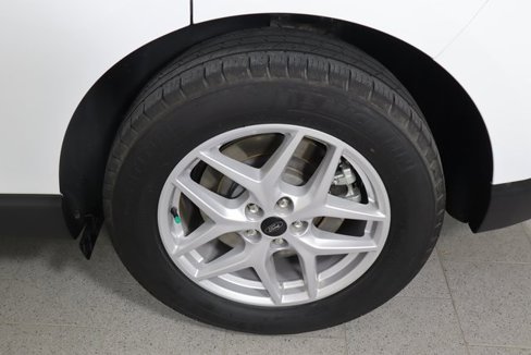 Used 2024 Ford Edge SEL image 11
