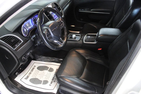 Used 2017 Chrysler 300 C w/ Safetytec Plus Group image 17