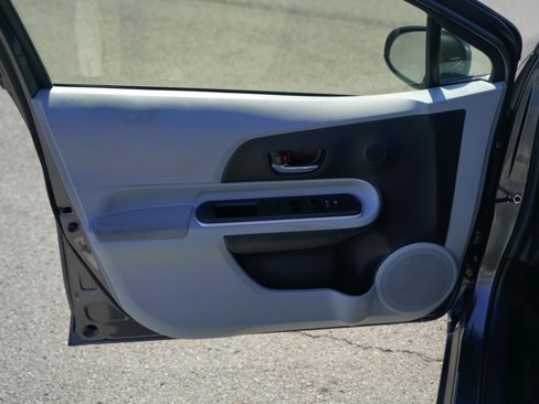 Used 2014 Toyota Prius C Four image 19