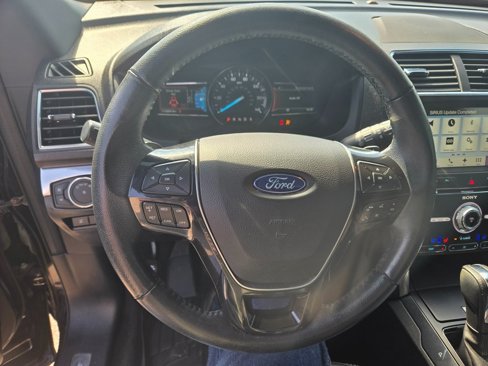 Used 2017 Ford Explorer Limited w/ Equipment Group 301A image 12