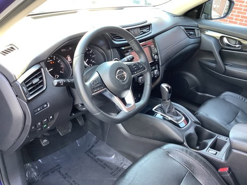 Used 2018 Nissan Rogue SL image 9