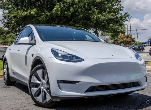 Used 2023 Tesla Model Y Long Range image 3