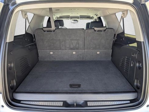 Used 2018 Chevrolet Suburban Premier image 6