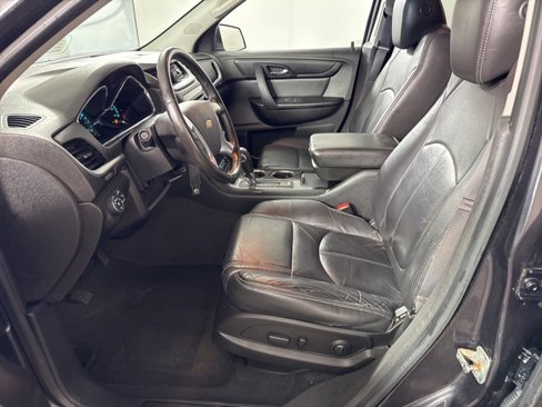 Used 2015 Chevrolet Traverse LT image 12