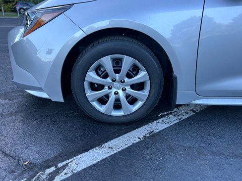 New 2025 Toyota Corolla LE image 28