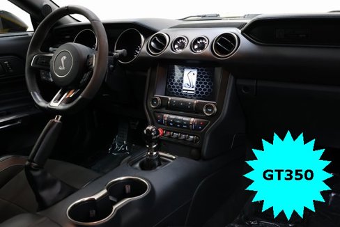 Used 2016 Ford Mustang Shelby GT350 w/ Technology Package image 12