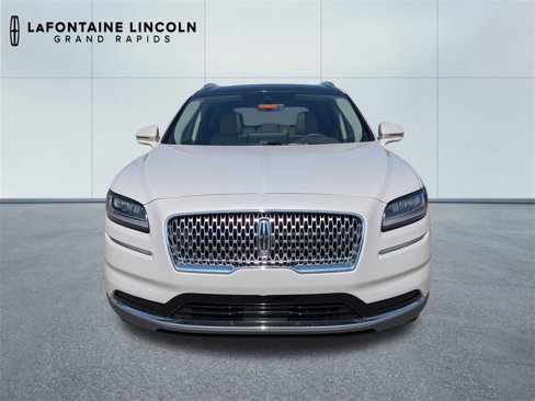 Used 2022 Lincoln Nautilus Reserve w/ Luxury Package image 8