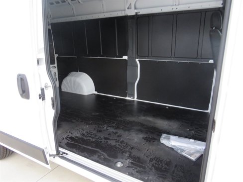 Used 2025 RAM ProMaster 2500 w/ Convenience Group image 14