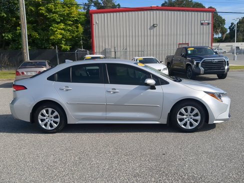Used 2024 Toyota Corolla LE image 12
