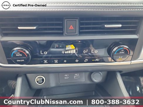 Certified 2023 Nissan Rogue SV image 15