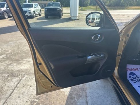 Used 2014 Nissan Juke SL image 10