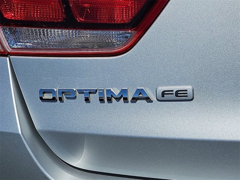 Used 2018 Kia Optima LX image 14