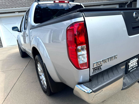 Used 2012 Nissan Frontier SL image 38