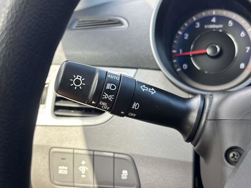 Used 2016 Hyundai Elantra SE w/ Option Group 02 image 25